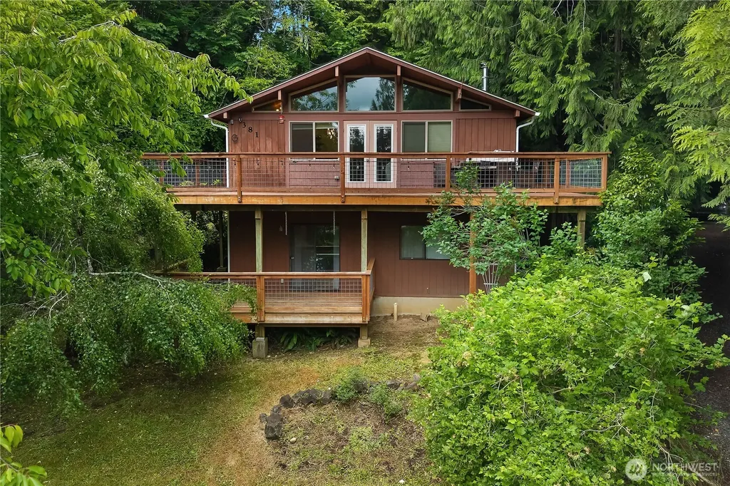 381 E Soundview Drive Shelton WA 98584