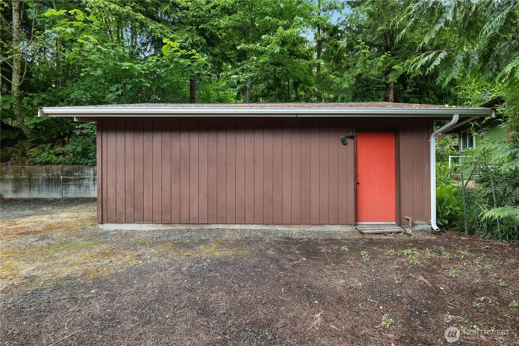 381 E Soundview Drive Shelton WA 98584