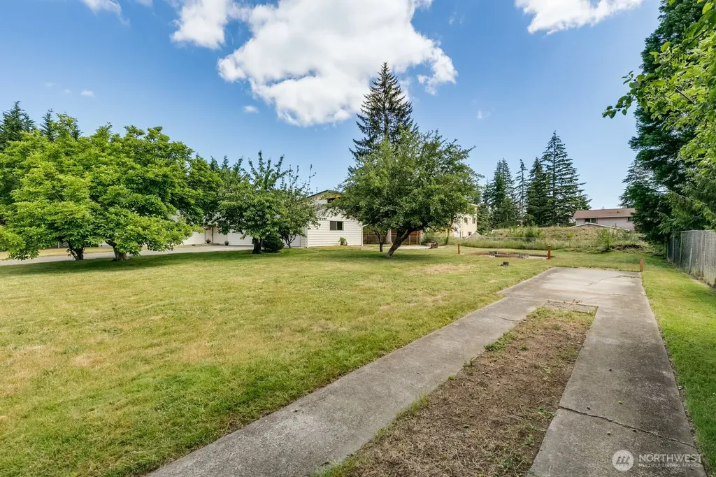 13027 29th Avenue SE Everett WA 98208
