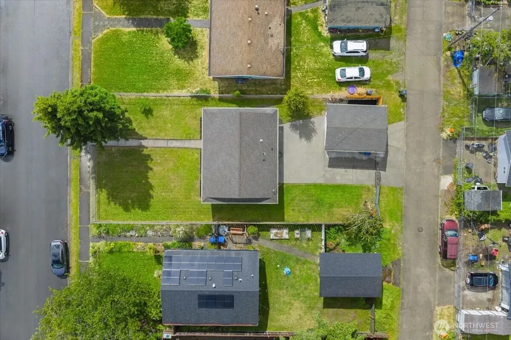 1113 E 61st Street Tacoma WA 98404
