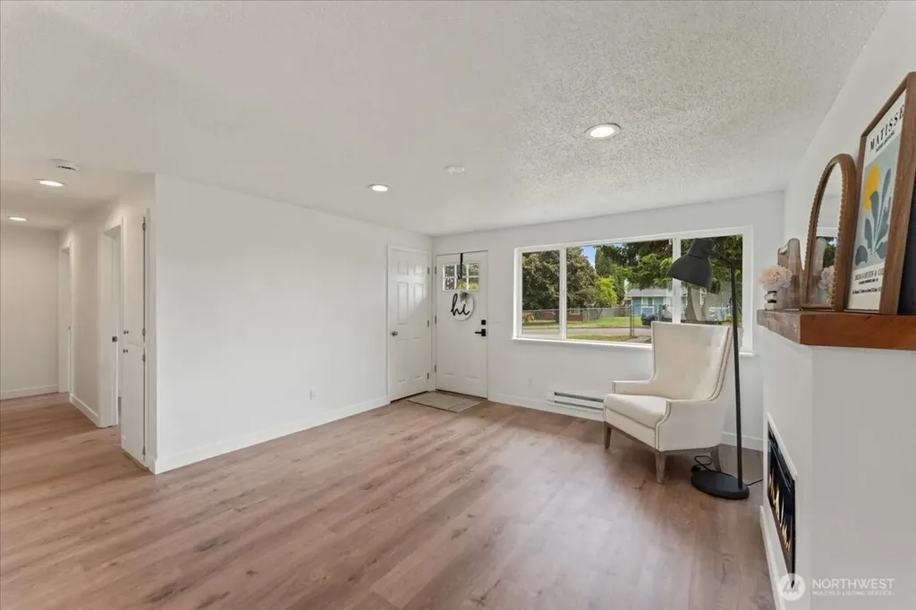 1113 E 61st Street Tacoma WA 98404