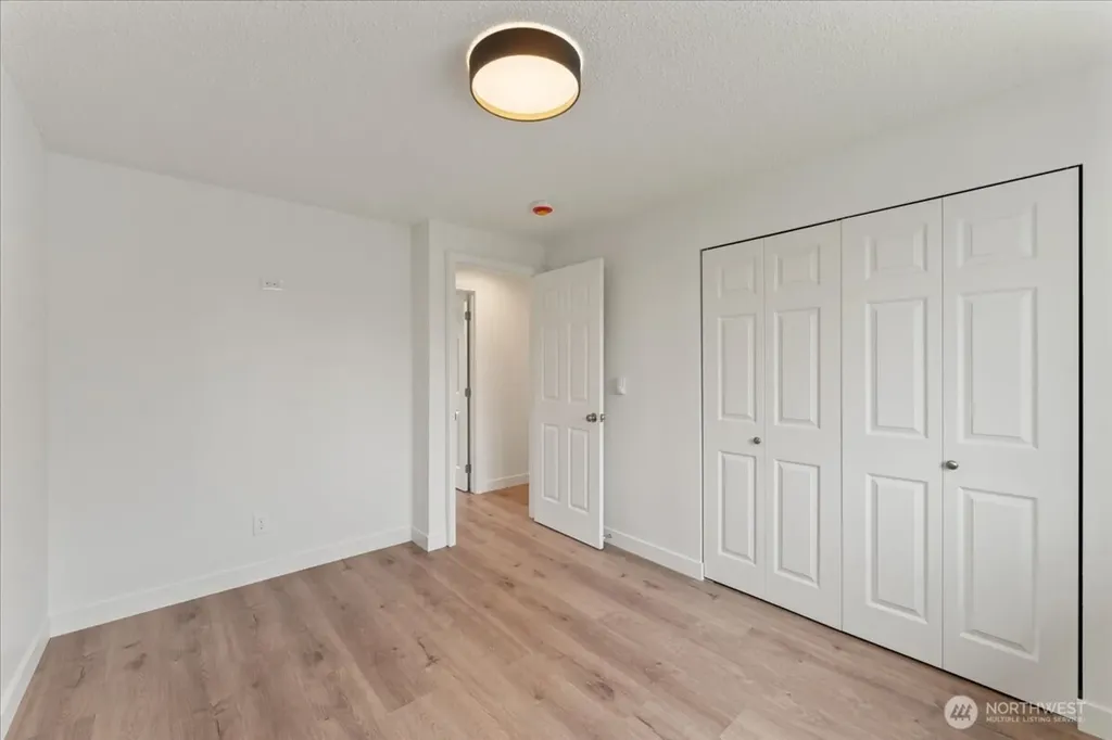 1113 E 61st Street Tacoma WA 98404