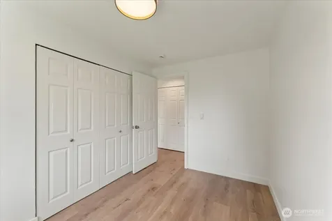 1113 E 61st Street Tacoma WA 98404