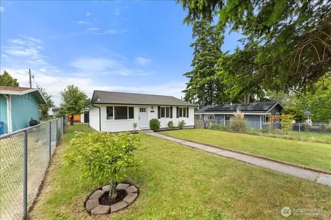 1113 E 61st Street Tacoma WA 98404