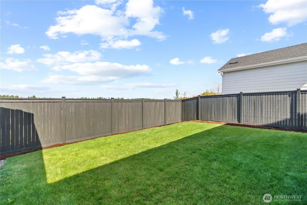 23380 SE Larch Street Black Diamond WA 98010