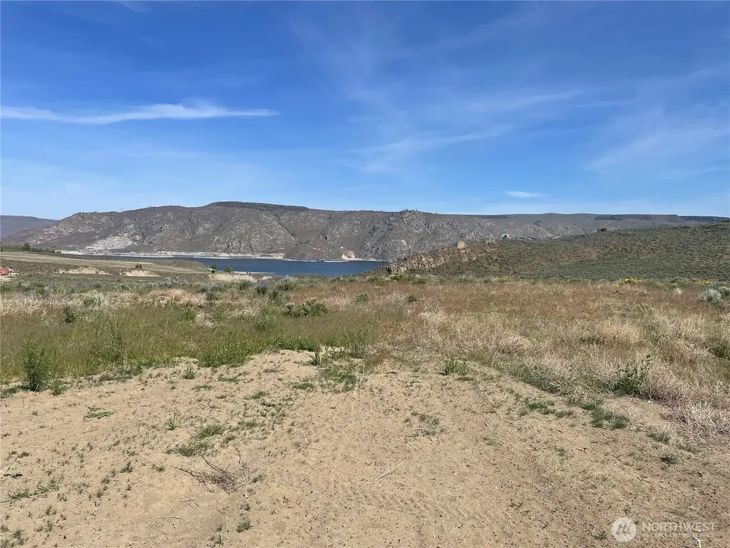 3 Highway 174 Grand Coulee WA 99133