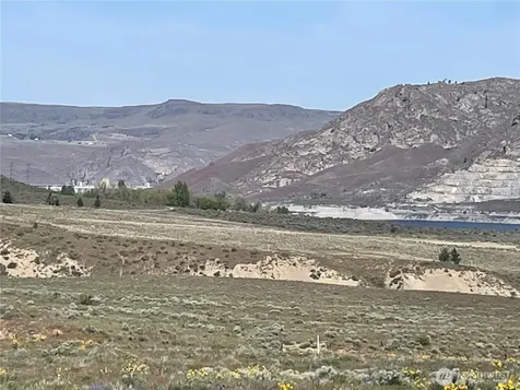 3 Highway 174 Grand Coulee WA 99133