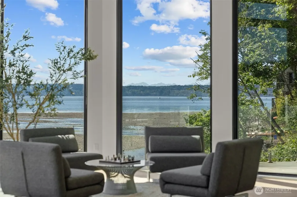 1865 SW Miller Creek Road Burien WA 98166