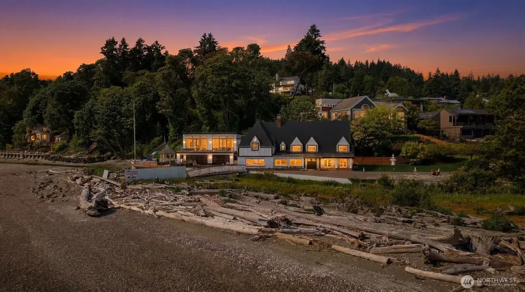 1865 SW Miller Creek Road Burien WA 98166