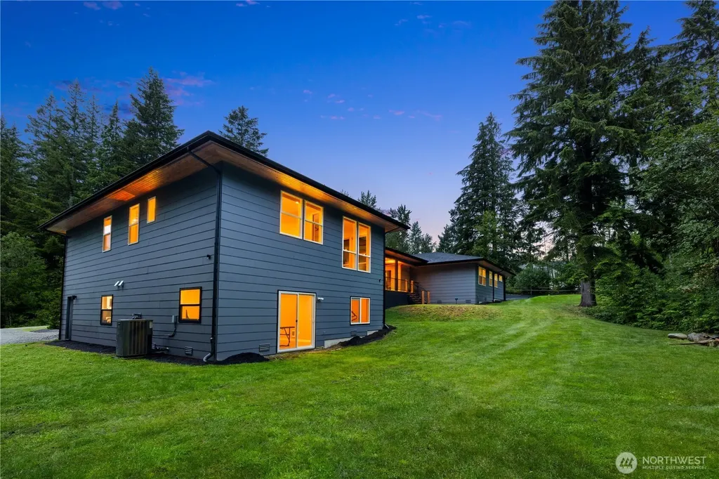 10350 348th Avenue SE Snoqualmie WA 98065