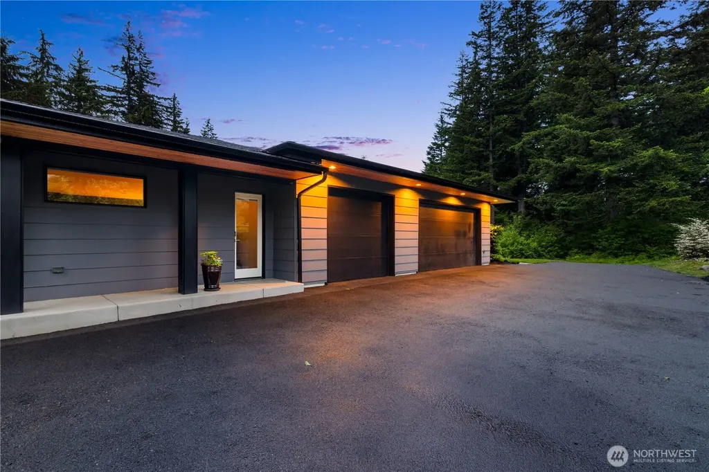 10350 348th Avenue SE Snoqualmie WA 98065