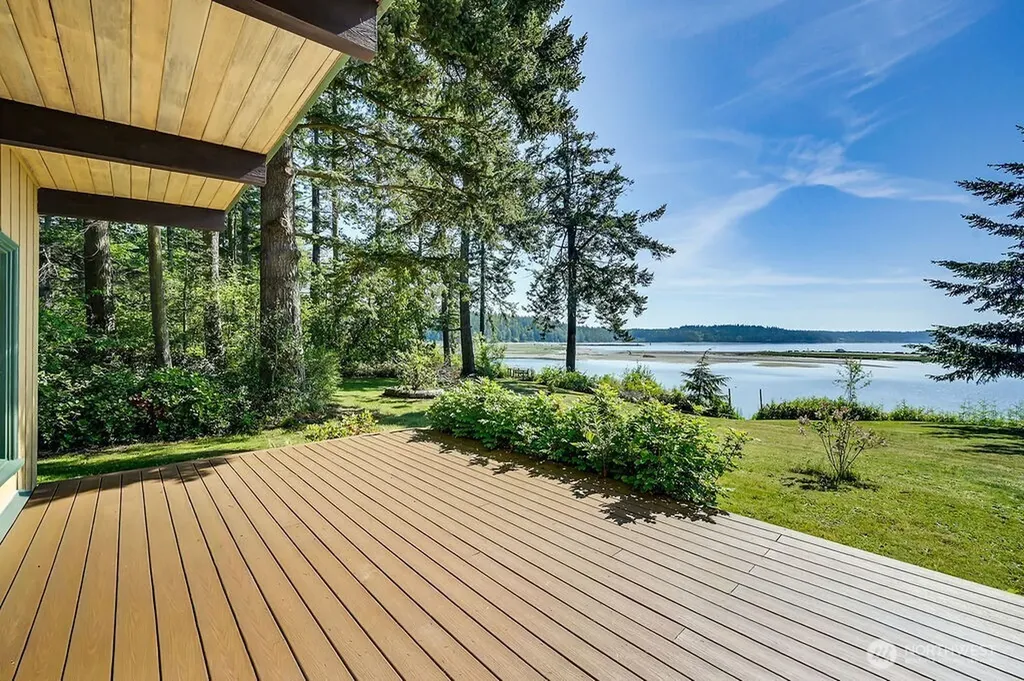 210 Cleveland Street Port Hadlock WA 98339