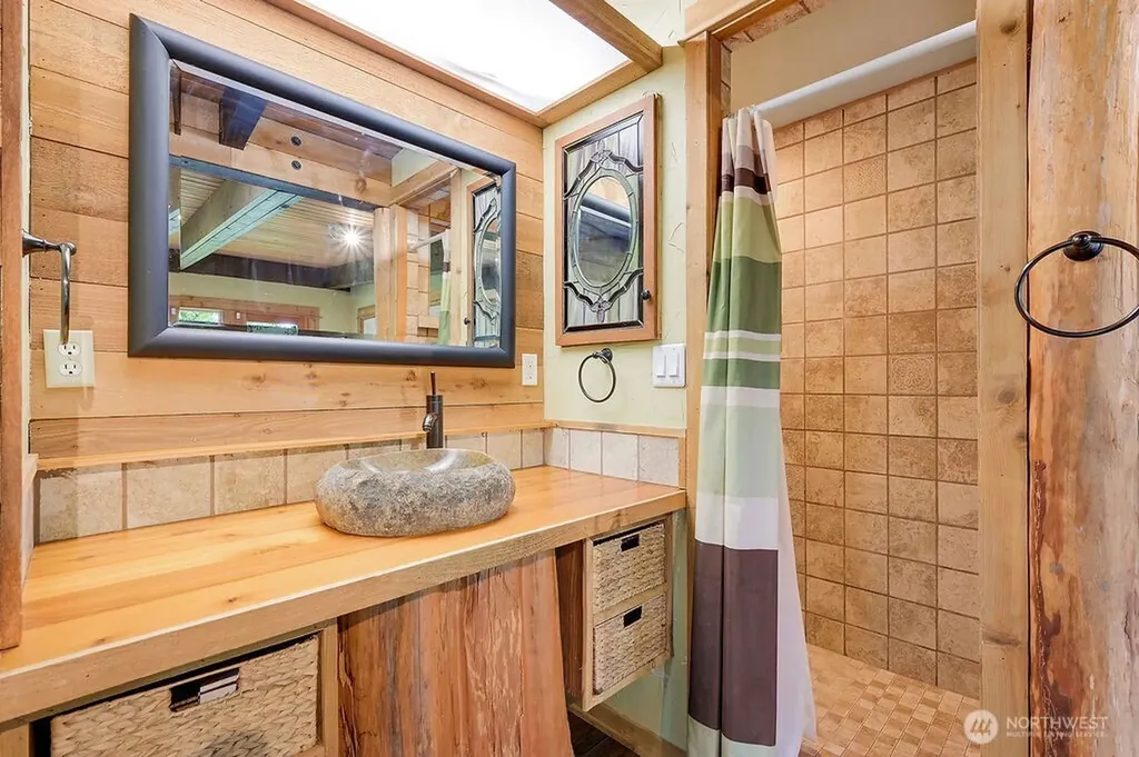 210 Cleveland Street Port Hadlock WA 98339