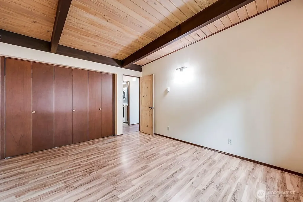 210 Cleveland Street Port Hadlock WA 98339