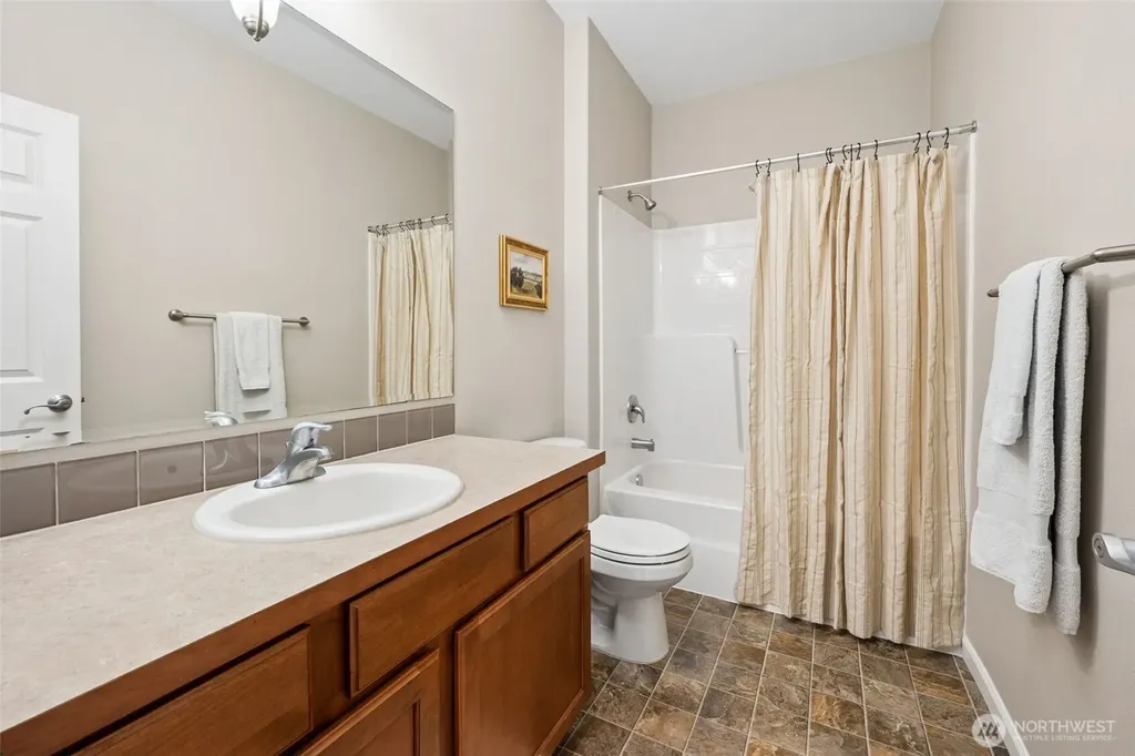 8842 28th Way SE Olympia WA 98513