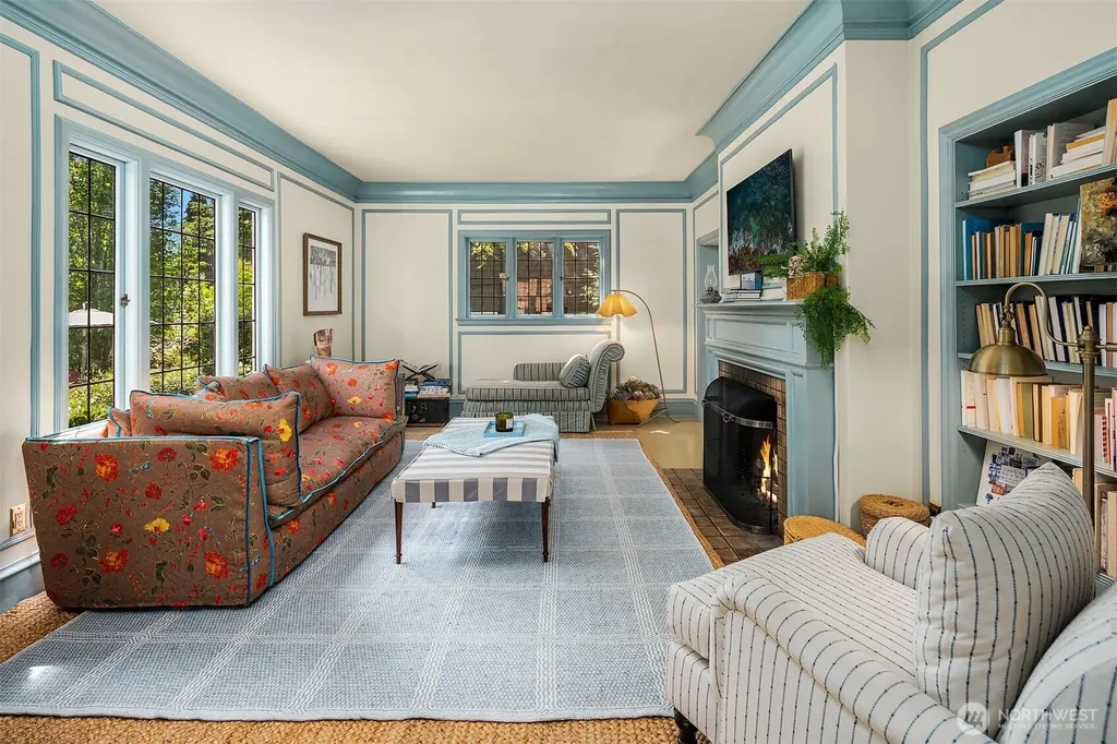 131 Madrona Place E Seattle WA 98112