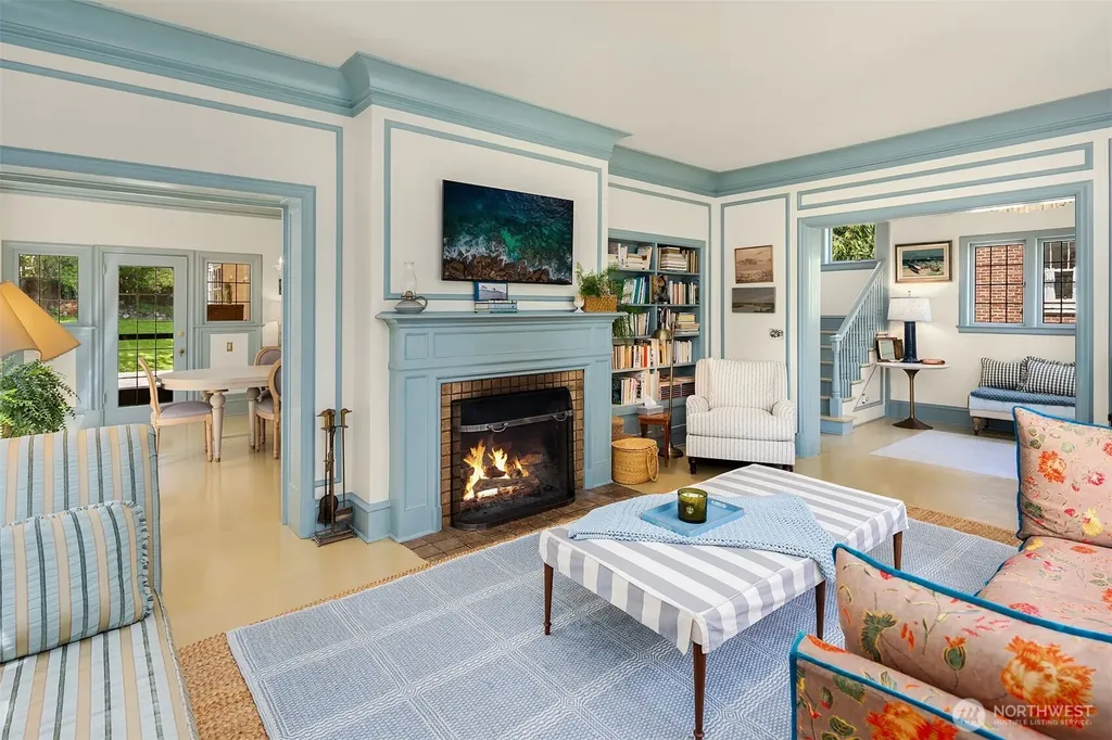 131 Madrona Place E Seattle WA 98112