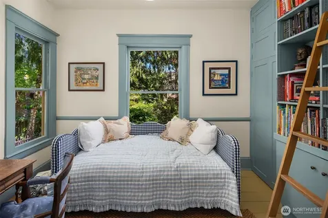 131 Madrona Place E Seattle WA 98112
