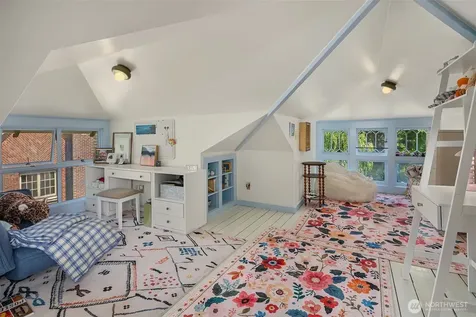 131 Madrona Place E Seattle WA 98112