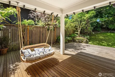 131 Madrona Place E Seattle WA 98112
