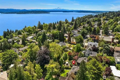 131 Madrona Place E Seattle WA 98112