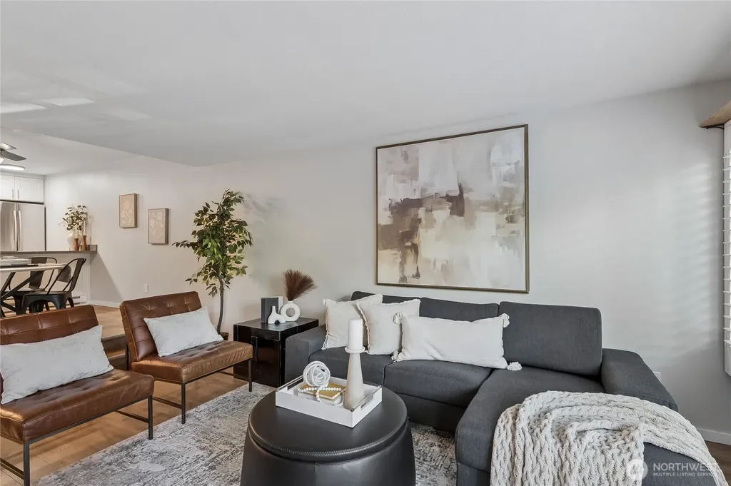 3661 24th Place W Seattle WA 98199