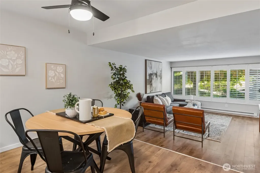 3661 24th Place W Seattle WA 98199