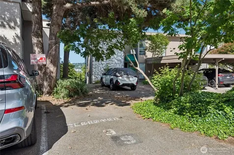 3661 24th Place W Seattle WA 98199