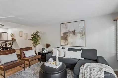 3661 24th Place W Seattle WA 98199