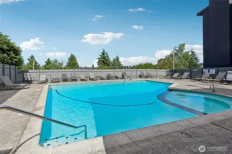 3661 24th Place W Seattle WA 98199