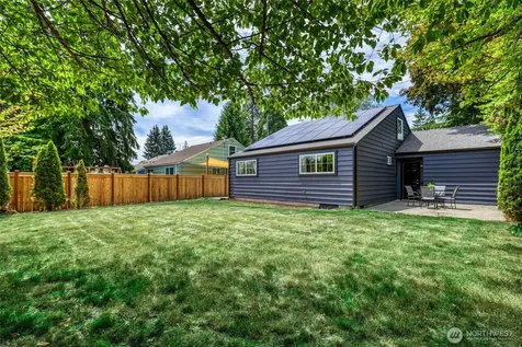 11516 Meridian Avenue N Seattle WA 98133