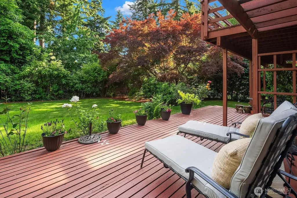 2958 72nd Avenue SE Mercer Island WA 98040