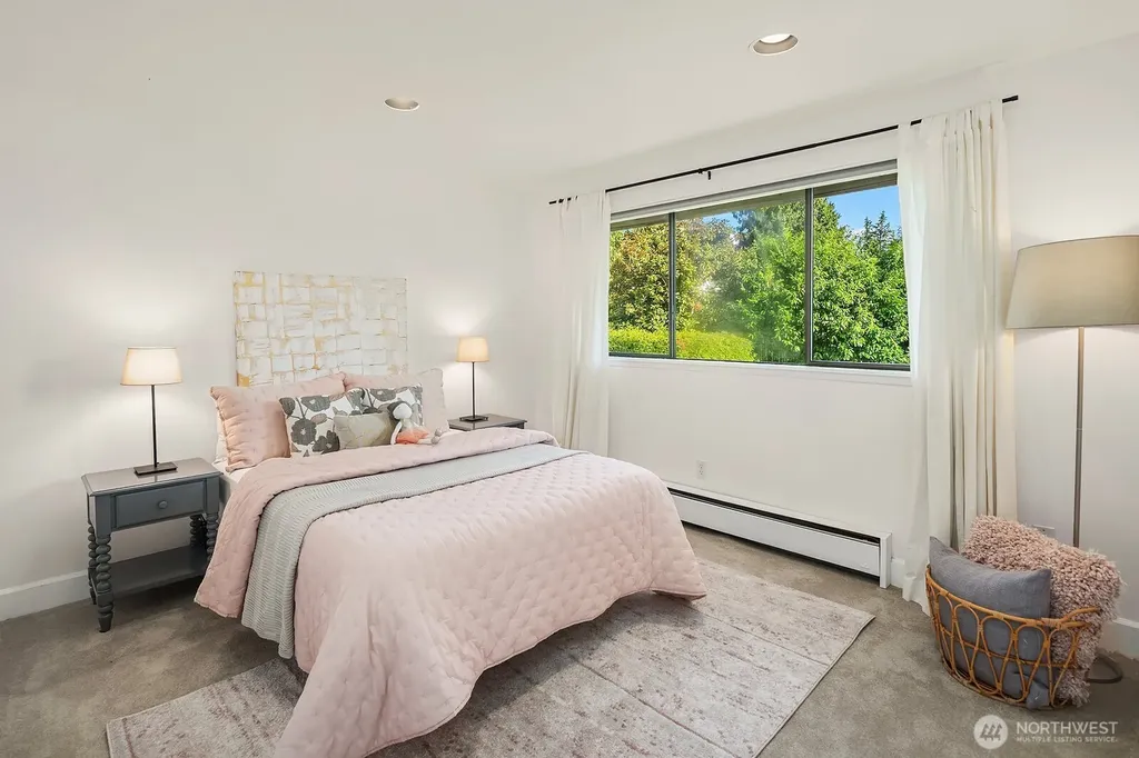 2958 72nd Avenue SE Mercer Island WA 98040