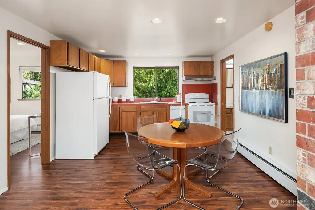 2958 72nd Avenue SE Mercer Island WA 98040