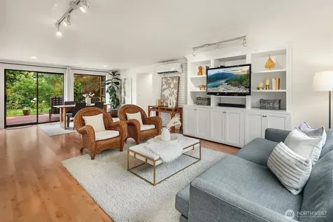2958 72nd Avenue SE Mercer Island WA 98040