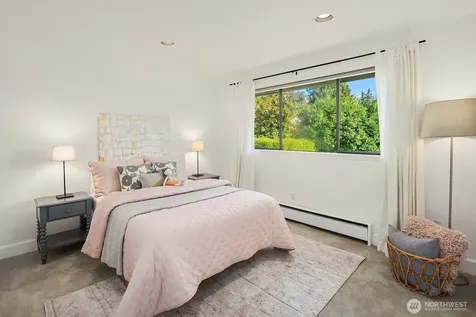 2958 72nd Avenue SE Mercer Island WA 98040