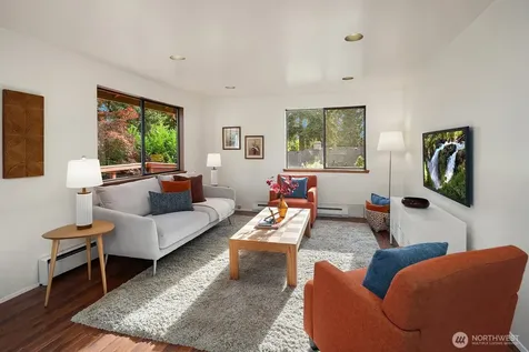 2958 72nd Avenue SE Mercer Island WA 98040