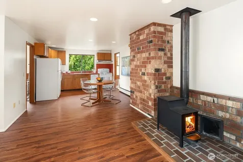 2958 72nd Avenue SE Mercer Island WA 98040