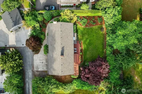 2958 72nd Avenue SE Mercer Island WA 98040
