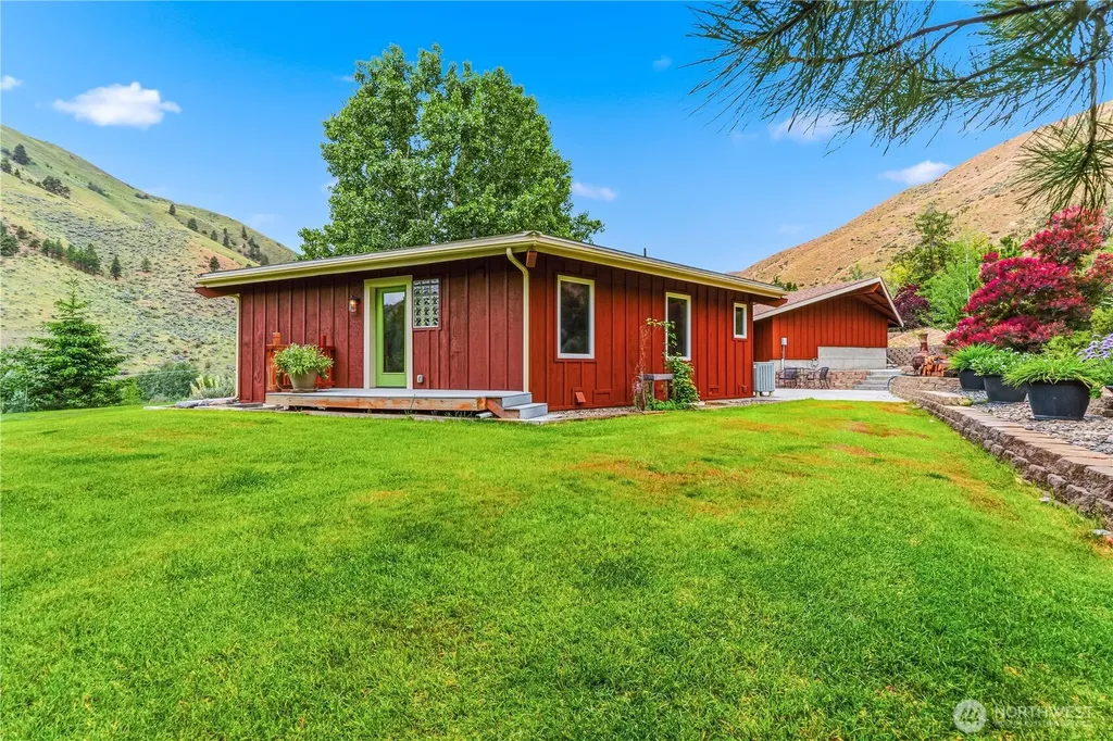 1246 Pitcher Canyon Wenatchee WA 98801
