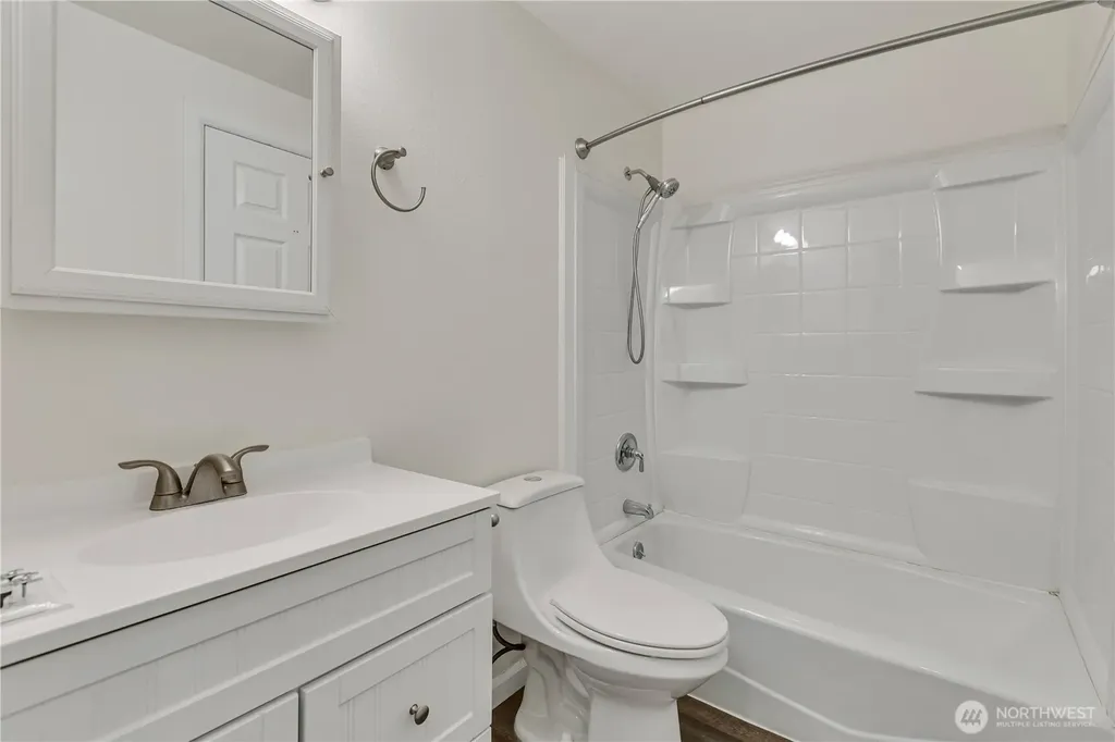 348 NE Holly Leaf Lane Bremerton WA 98311