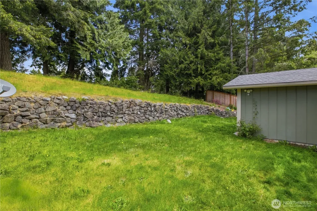348 NE Holly Leaf Lane Bremerton WA 98311