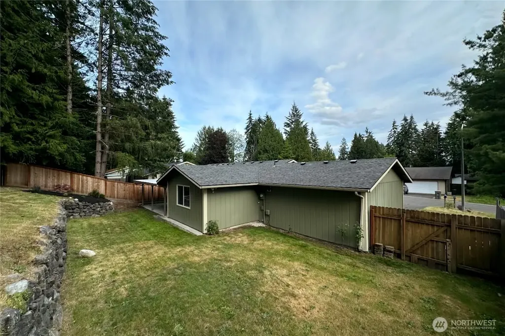 348 NE Holly Leaf Lane Bremerton WA 98311
