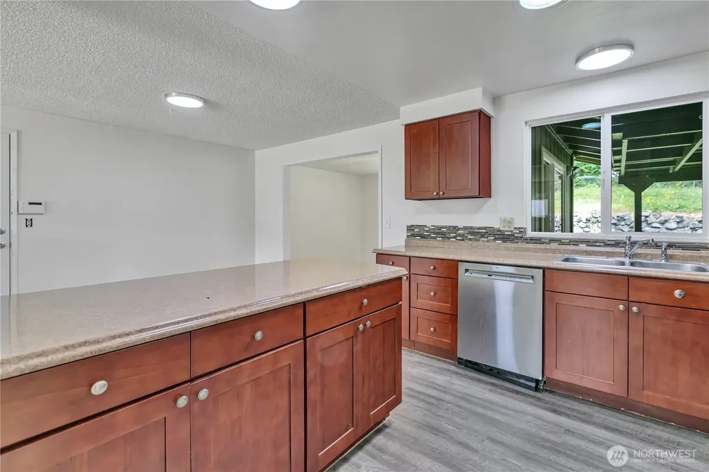 348 NE Holly Leaf Lane Bremerton WA 98311