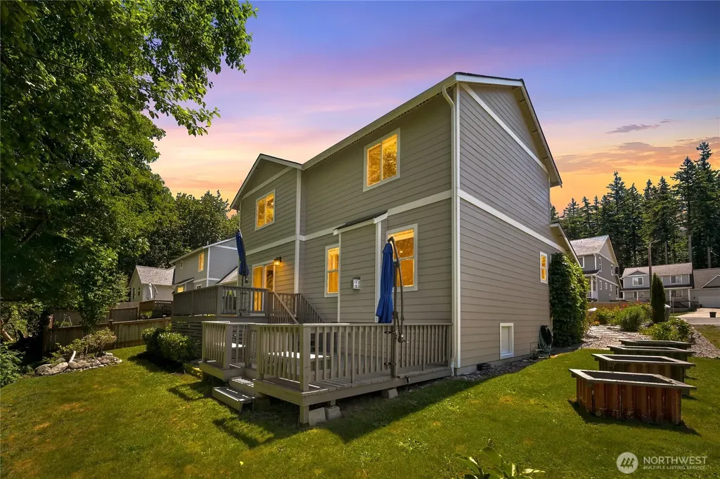 295 Whitetail Loop Blaine WA 98230