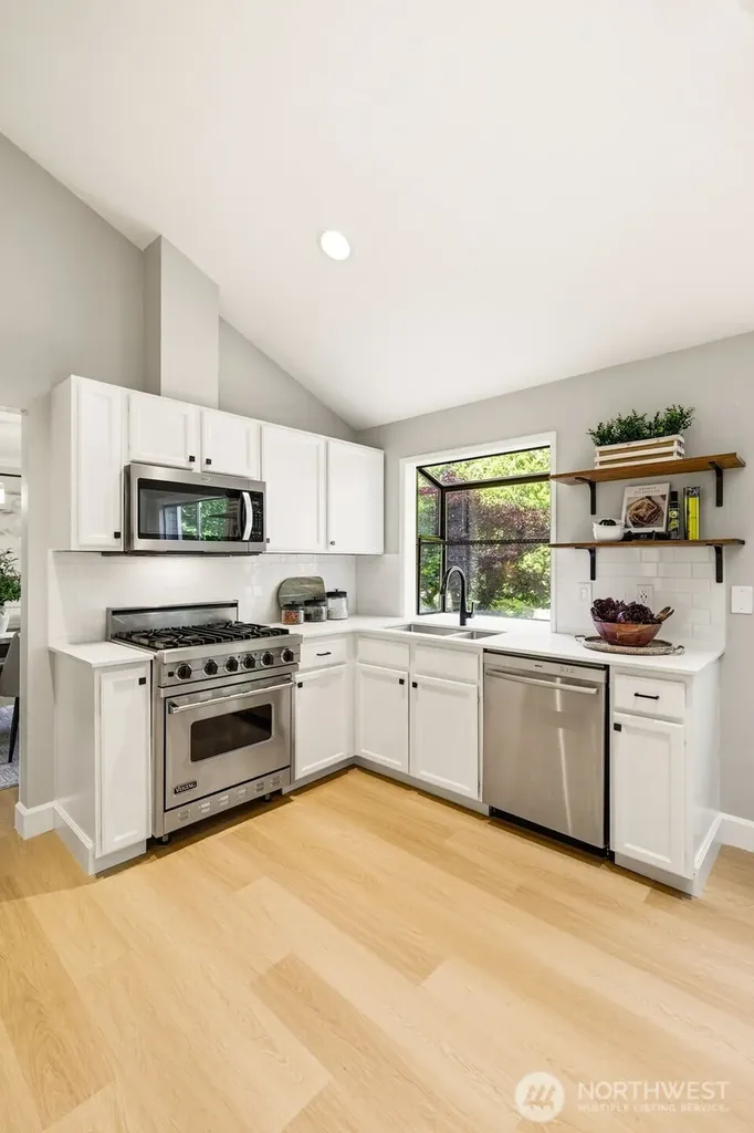920 225th Court NE Sammamish WA 98074