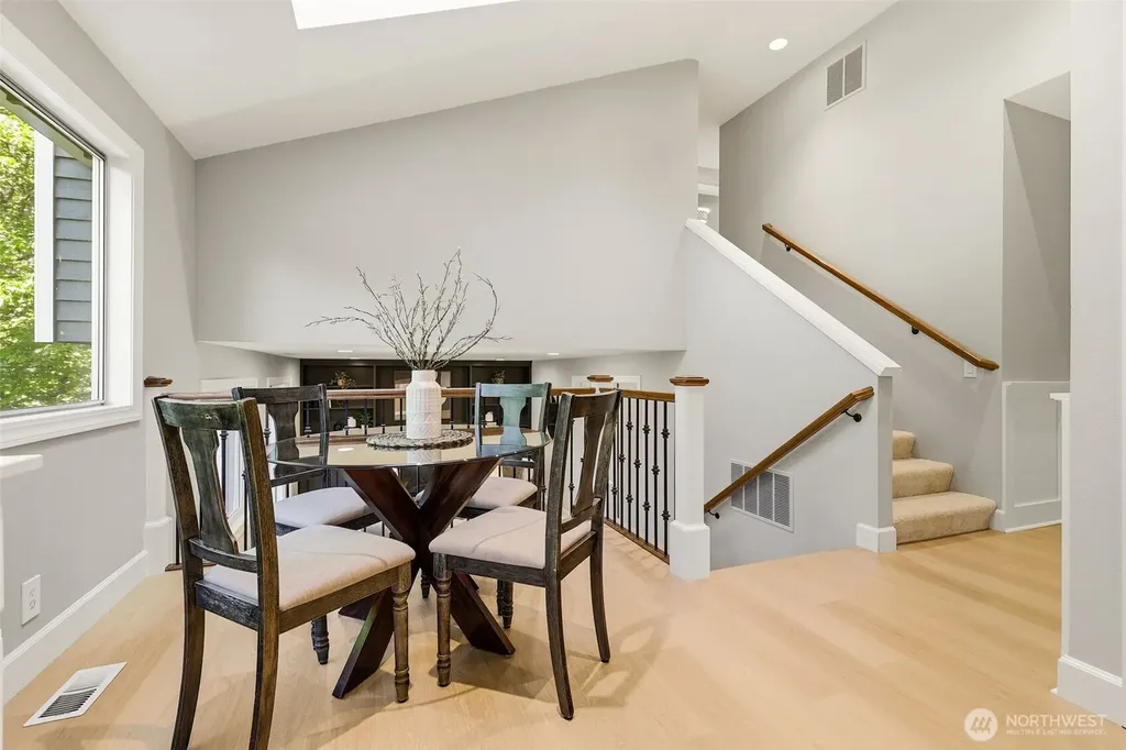 920 225th Court NE Sammamish WA 98074