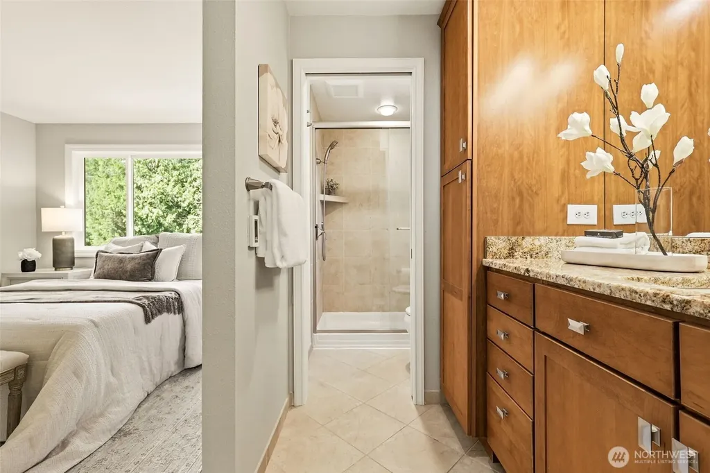 920 225th Court NE Sammamish WA 98074