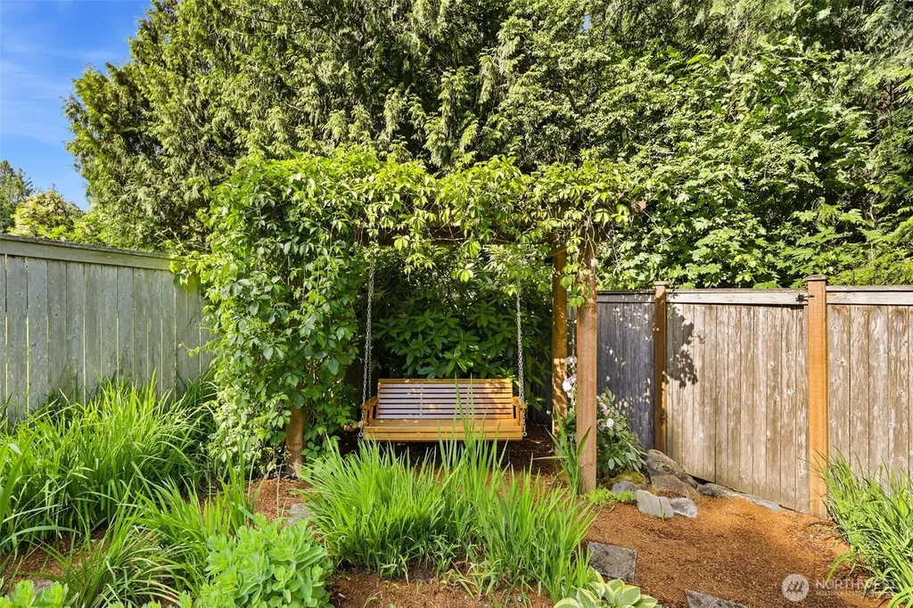 920 225th Court NE Sammamish WA 98074
