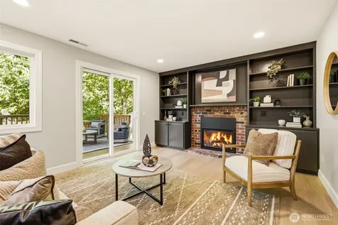 920 225th Court NE Sammamish WA 98074